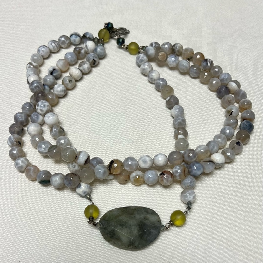 Multi-Strand Gray Agate Bead Necklace with Green Stone Pendant